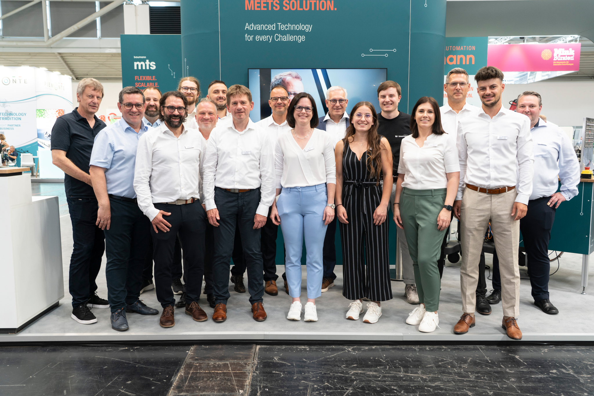 Gruppenfoto Standp- und Vertriebspersonal